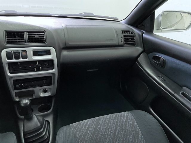 MAZDA 323 usata 24