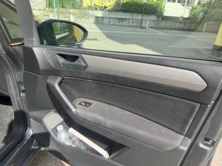 VOLKSWAGEN Touran usata 21