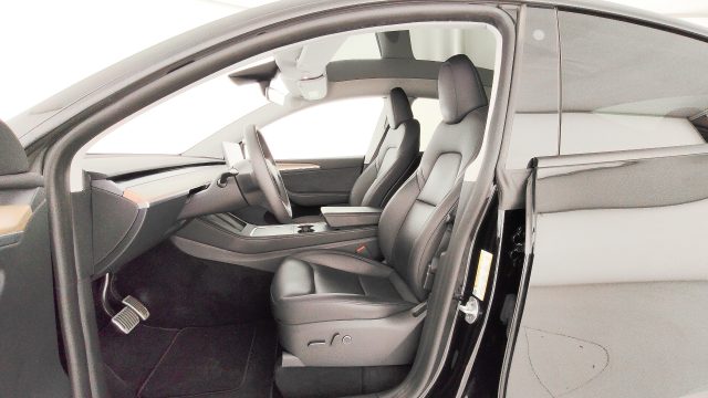 TESLA Model Y usata, con Interni in pelle