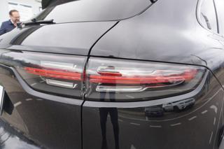 PORSCHE Cayenne usata, con Portellone posteriore elettrico