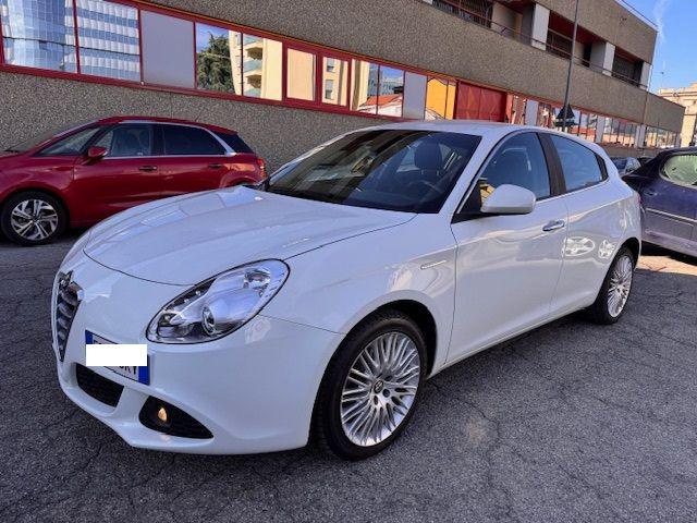 ALFA ROMEO Giulietta usata, con Autoradio