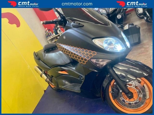 YAMAHA T-Max 500 usata 10