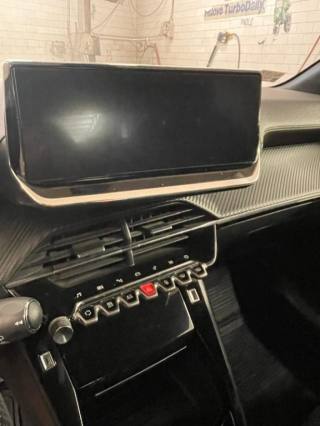 PEUGEOT 208 usata, con Cruise Control