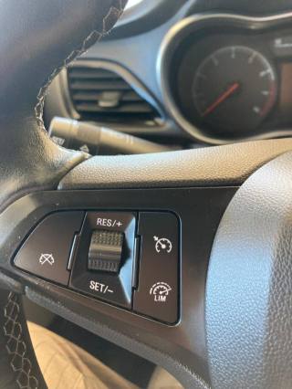 OPEL Karl usata, con Servosterzo