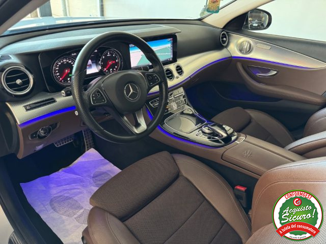 MERCEDES-BENZ E 220 usata, con Autoradio