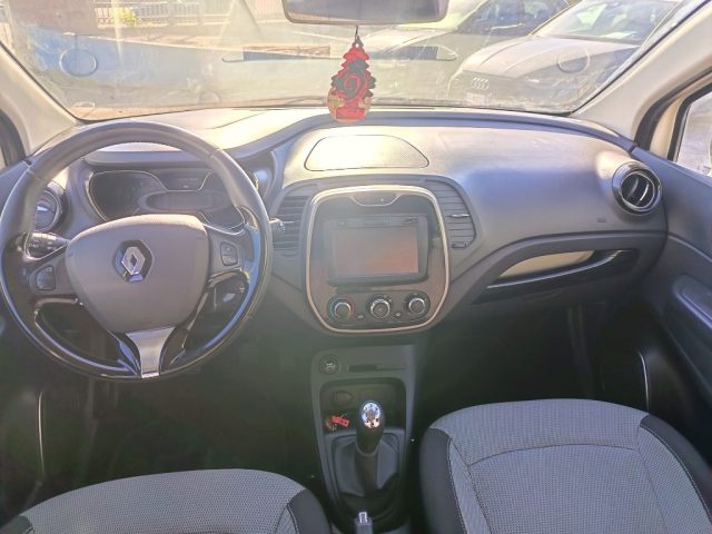 RENAULT Captur usata 9