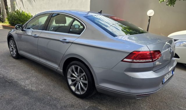 VOLKSWAGEN Passat usata, con Autoradio