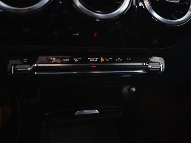 MERCEDES-BENZ B 180 usata, con Luci diurne LED