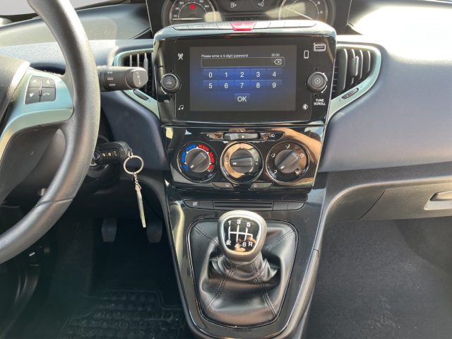 LANCIA Ypsilon usata, con Airbag testa