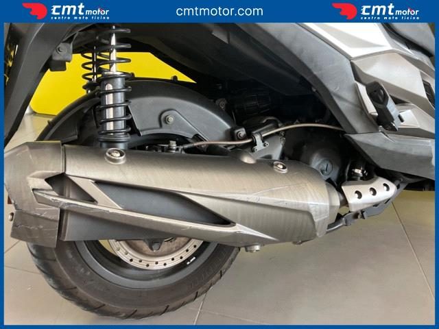 KAWASAKI J 300 usata 9