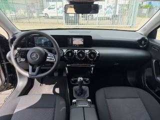 MERCEDES-BENZ A 180 usata, con Cronologia tagliandi