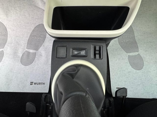RENAULT Twingo usata, con USB