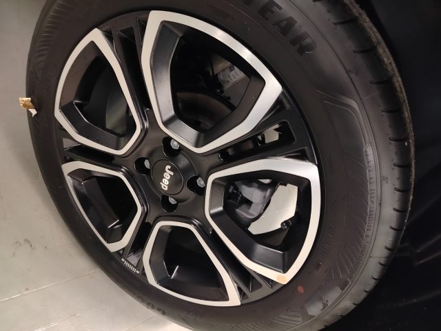 JEEP Avenger usata, con Fendinebbia