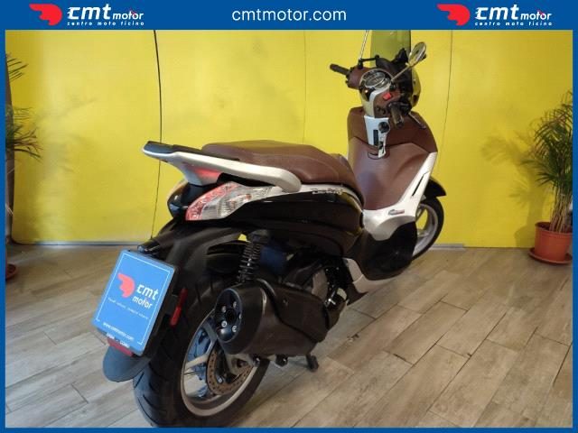 PIAGGIO Beverly 350 usata 3