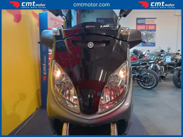 YAMAHA X-Max 250 usata 9