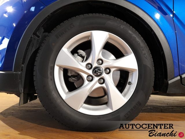 TOYOTA C-HR usata, con Autoradio