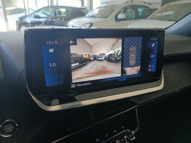PEUGEOT 2008 usata, con Touch screen