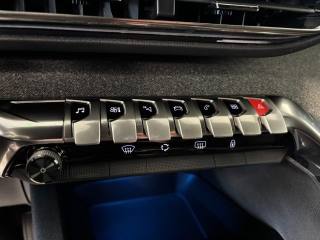 PEUGEOT 5008 usata, con Bluetooth