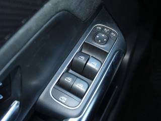 MERCEDES-BENZ GLA 200 usata, con Fari LED