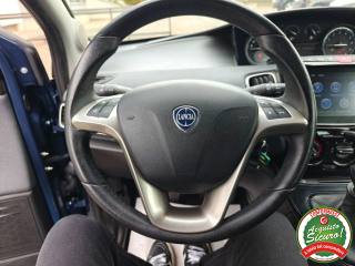 LANCIA Ypsilon usata, con Fendinebbia