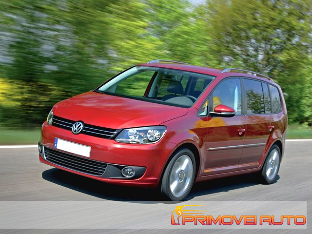 VOLKSWAGEN Touran usata, con Autoradio