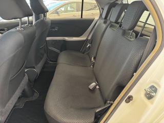 TOYOTA Yaris usata 17
