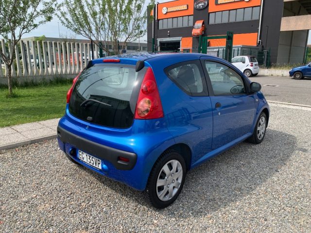 PEUGEOT 107 usata, con Alzacristalli elettrici