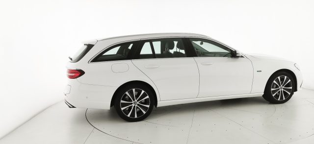 MERCEDES-BENZ E 300 usata, con Servosterzo