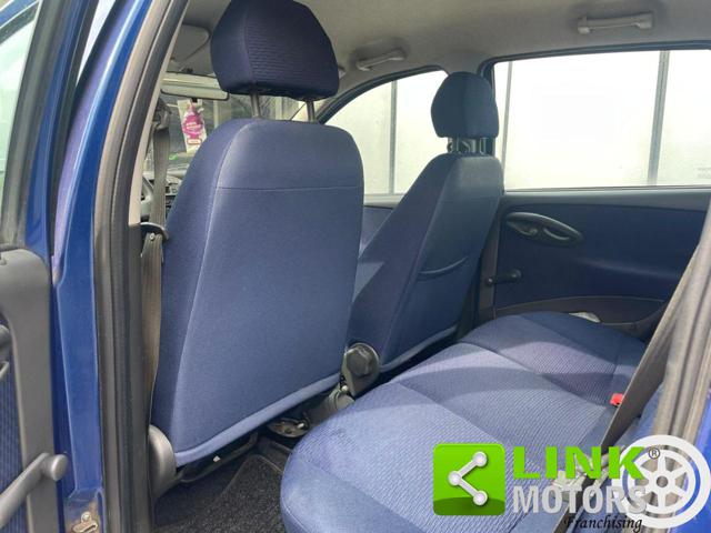 FIAT Punto usata, con Sedile posteriore sdoppiato