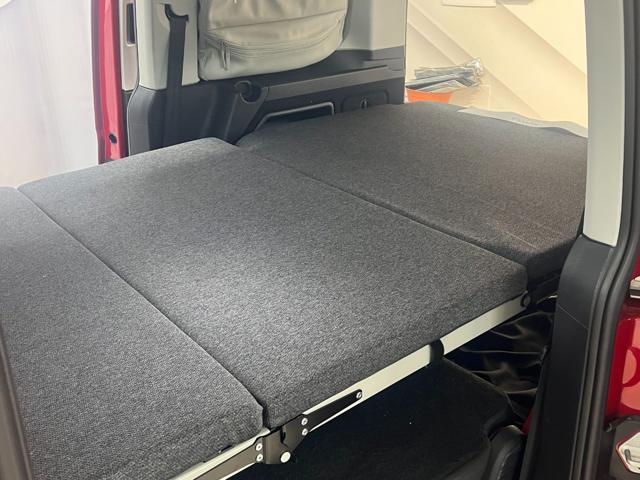 VOLKSWAGEN Caddy usata, con USB