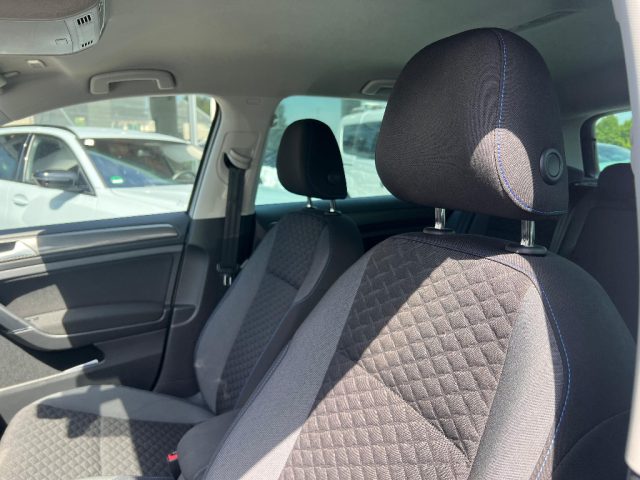 VOLKSWAGEN Golf usata, con Chiusura centralizzata