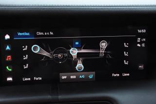 PORSCHE Taycan usata, con Isofix