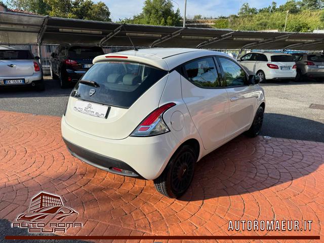LANCIA Ypsilon usata, con Autoradio