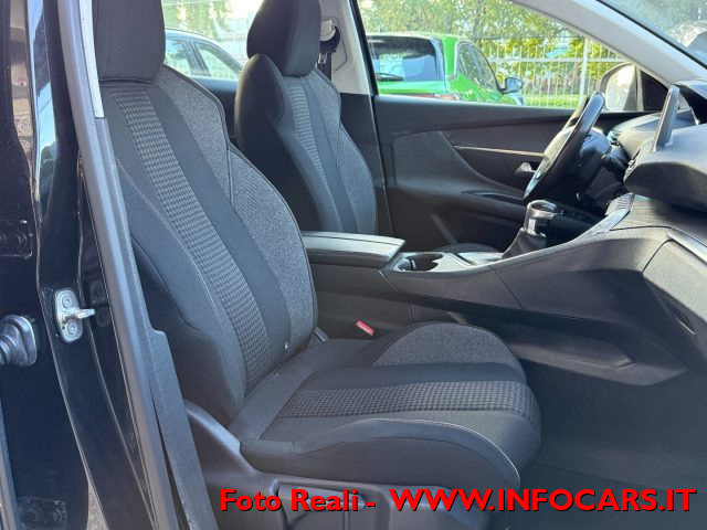 PEUGEOT 3008 usata, con Autoradio