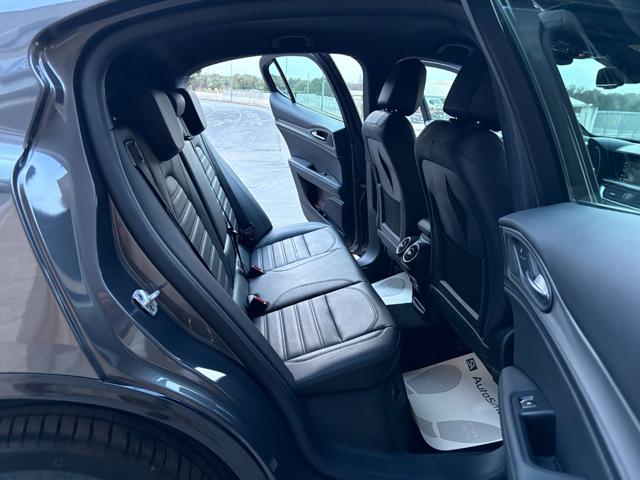 ALFA ROMEO Stelvio usata, con Controllo automatico clima