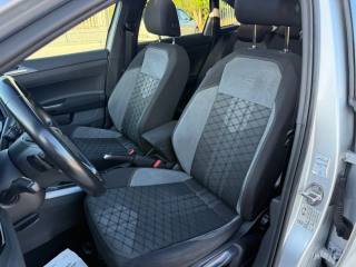 VOLKSWAGEN Taigo usata, con Bracciolo