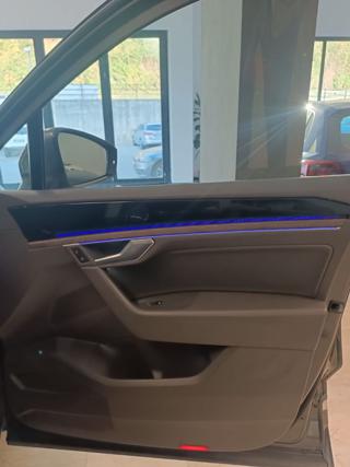 VOLKSWAGEN Touareg usata 43