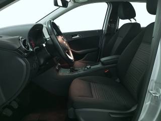 MERCEDES-BENZ B 180 usata, con Pneumatici estivi