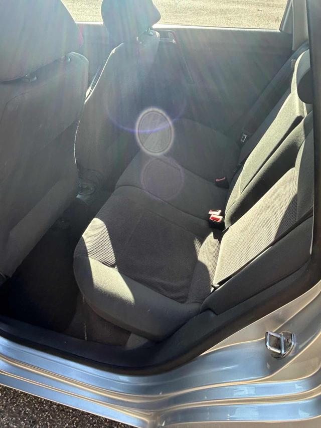 VOLKSWAGEN Polo usata, con Sedile posteriore sdoppiato