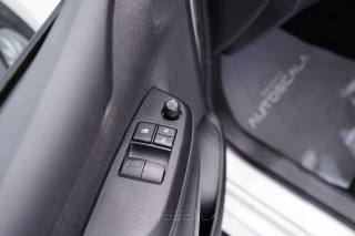 TOYOTA Yaris usata, con Fendinebbia