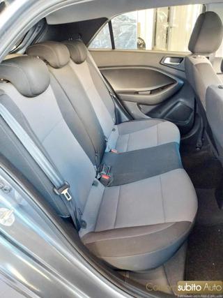 HYUNDAI i20 usata 17