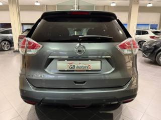 NISSAN X-Trail usata, con Autoradio