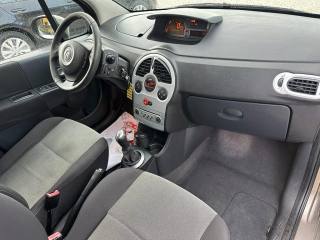 RENAULT Grand Modus usata, con Cerchi in lega
