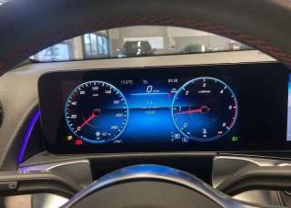 MERCEDES-BENZ GLB 200 usata, con Controllo trazione