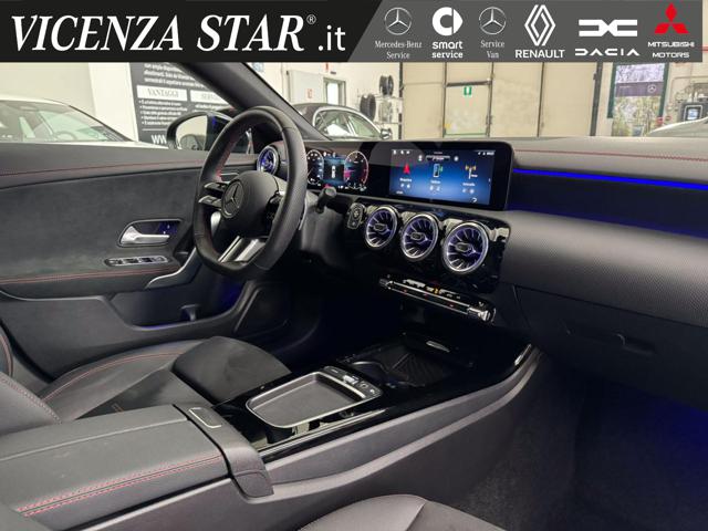 MERCEDES-BENZ CLA 200 usata, con Controllo automatico clima