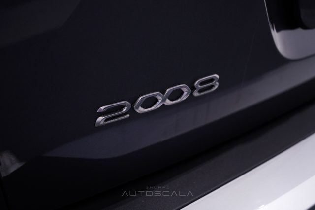 PEUGEOT 2008 usata, con Airbag testa