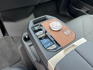 BMW iX usata, con Pacchetto sportivo