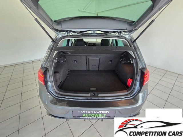 VOLKSWAGEN Golf usata, con Airbag testa