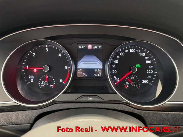 VOLKSWAGEN Passat Variant usata, con Isofix