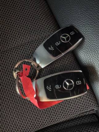 MERCEDES-BENZ E 200 usata, con Park Distance Control